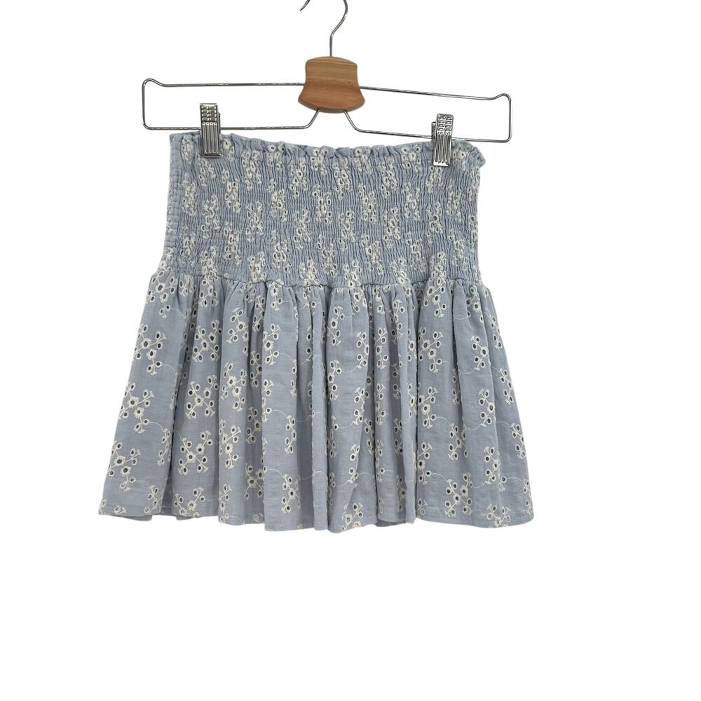 We're All Pretty Girls W.A.P.G Mini Skirt Smocked Eyelet Floral‎ Blue Size Small